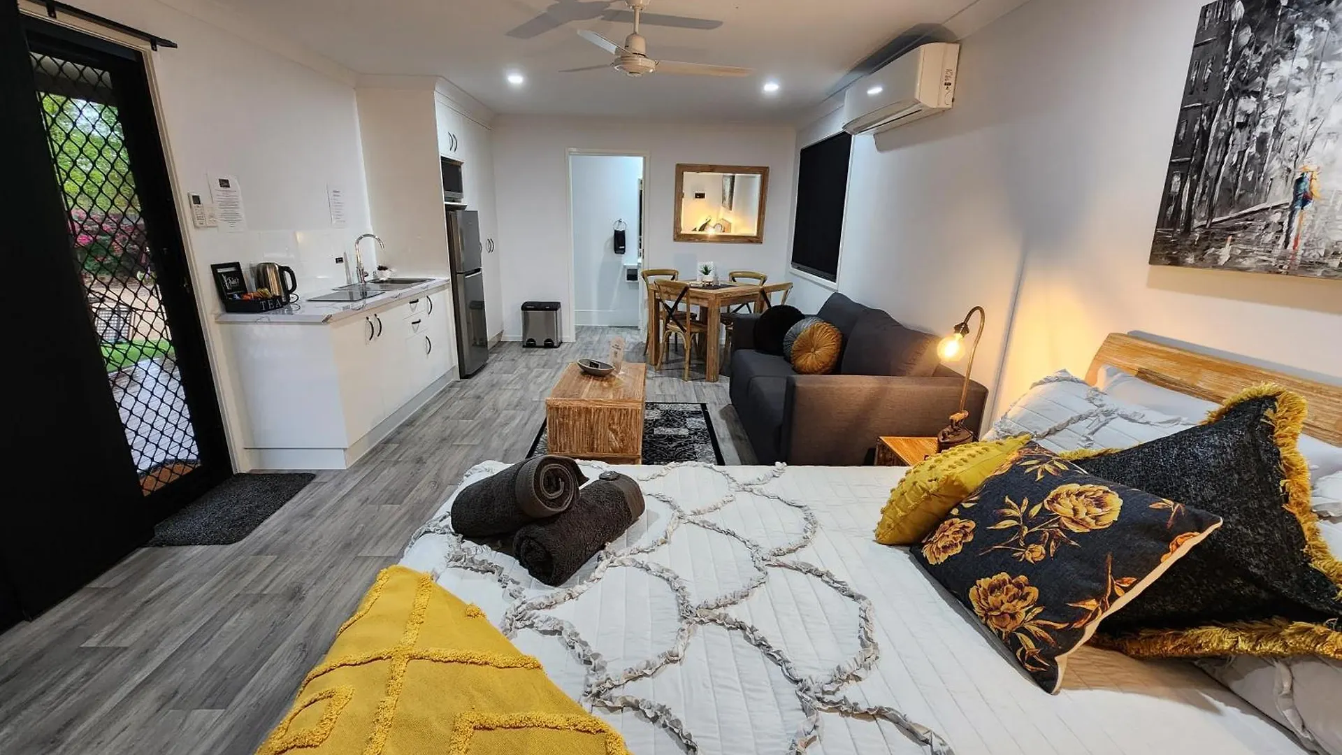 Jubri'S Hideaway Hotel Dalby